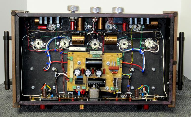 Cranberry All Tube Stereo Amplifier- Underside